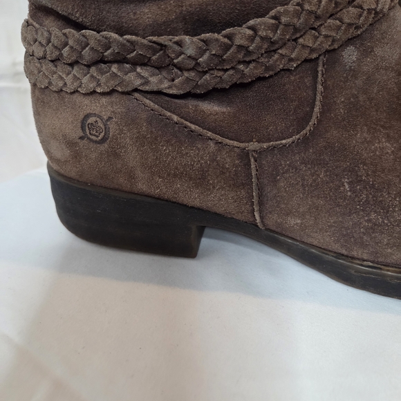 Born Brown Distressed Leather Ankle Boots Braided Detail Size 8.5 - Picture 4 of 10